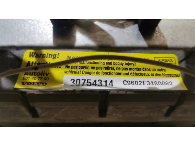 Подушка безопасности водителя 30754314 Volvo V70