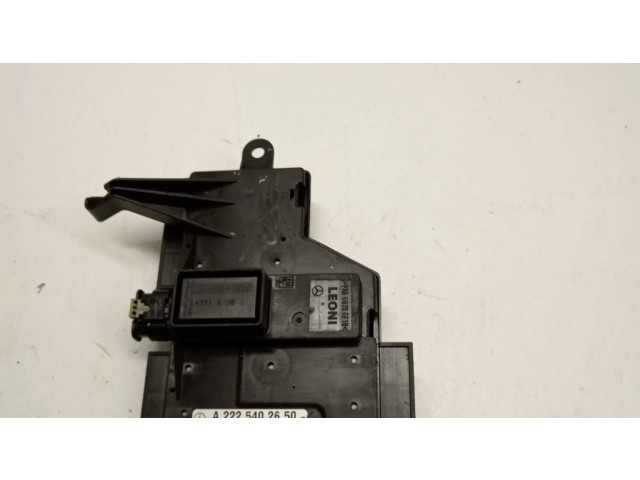 Узел подключения плюсовых проводов