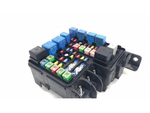 Блок предохранителей 919501H040 KIA Ceed