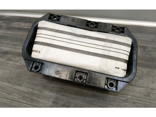 Подушка безопасности пассажира 30715602 Volvo S60