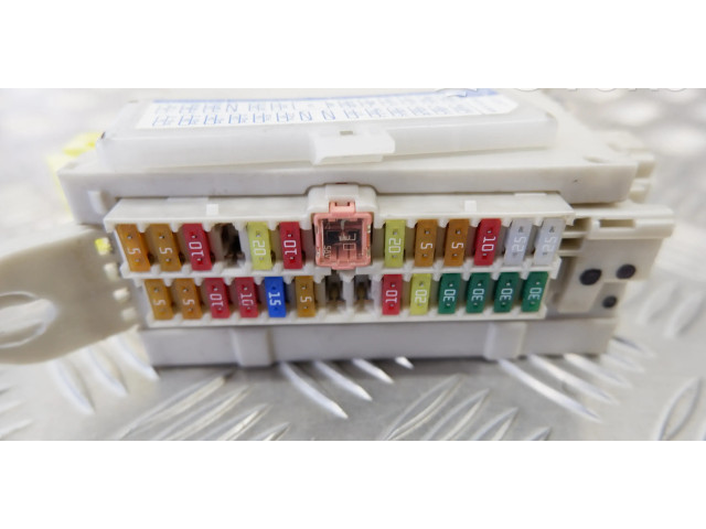 Блок предохранителей 8273050490   Lexus LS 460 - 600H    