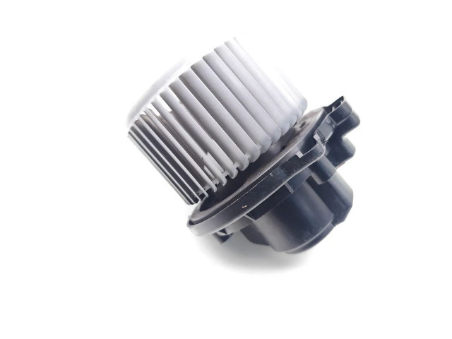 Вентилятор печки       Suzuki Jimny