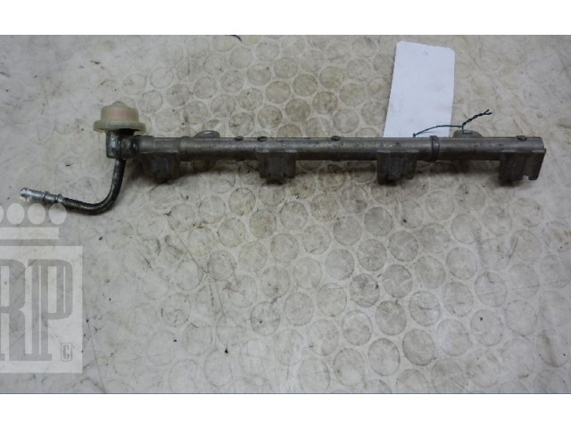 Vstřikovací lišta Toyota RAV 4 (XA20) 1AZFE