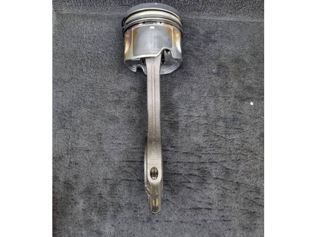 Píst 057107065CA, 057198401C Audi Q7 4L