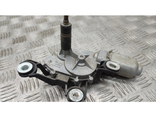 Моторчик заднего дворника 5J9955711A Skoda Fabia Mk2 (5J)