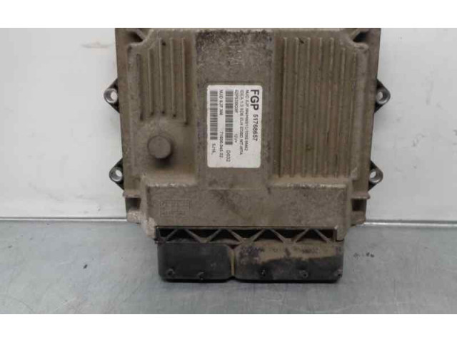 Блок управления двигателя 51768657   Fiat Idea