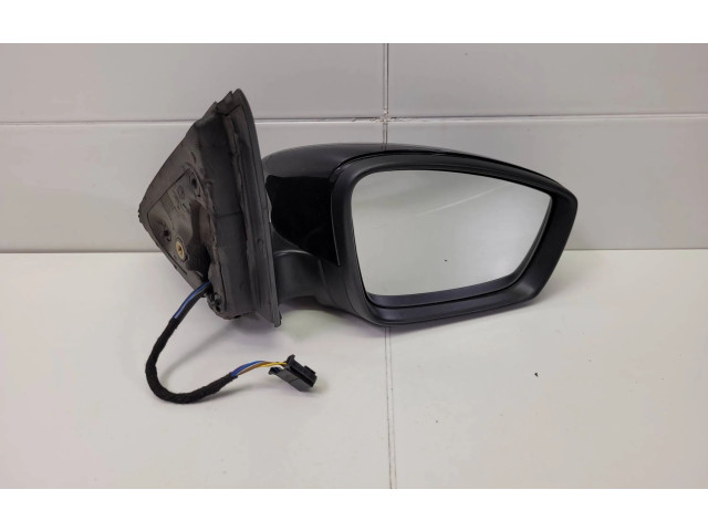 Зеркало электрическое Skoda Fabia Mk3 (NJ) 2015 - 2021 года