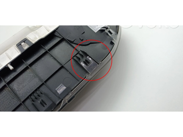 Панель приборов 9814696580 Peugeot 2008 I