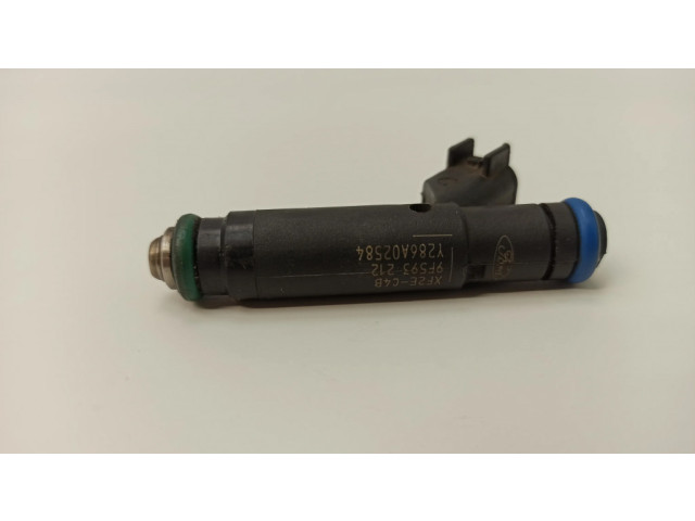 Vstřikovač XF2EC4B, 9F593212 Ford Mustang IV pro benzínový motor 3.8