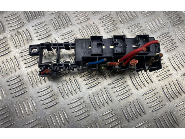 Блок предохранителей 03L130277 Audi RS4 B8