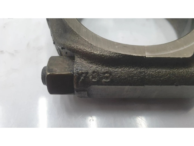 Шатун  060390    Citroen C4 Grand Picasso для дизельного двигателя 2.0