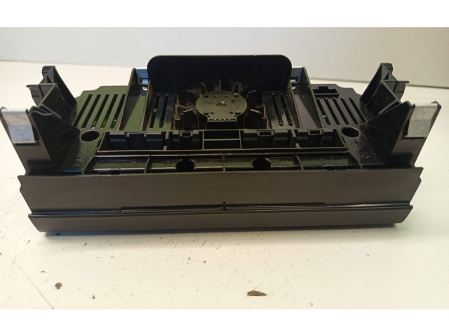 Блок управления климат-контролем 8U0820043D Audi Q3 8U