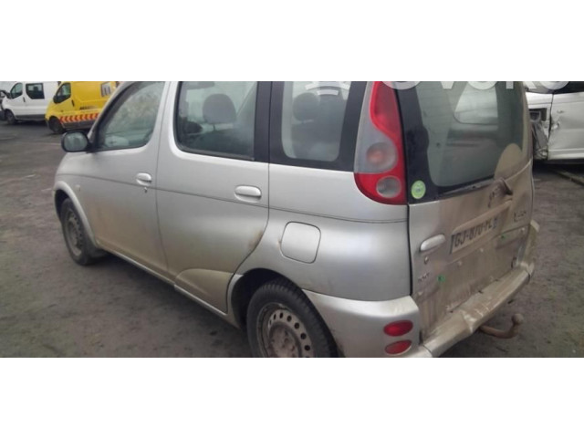 Зеркало электрическое        Toyota Yaris Verso  1999 - 2005 года   