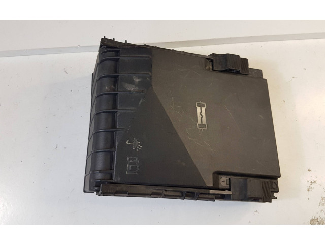 Pojistková skříňka 1K0937132F, 3C0937125A Volkswagen Tiguan 2012