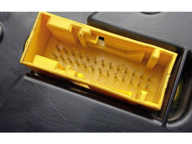 Geschwindigkeitsmesser Cockpit 1.CONECTOR   Peugeot 5008       