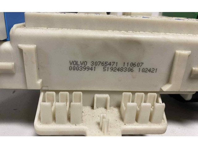 Блок предохранителей 30765471, 00039941 Volvo C30