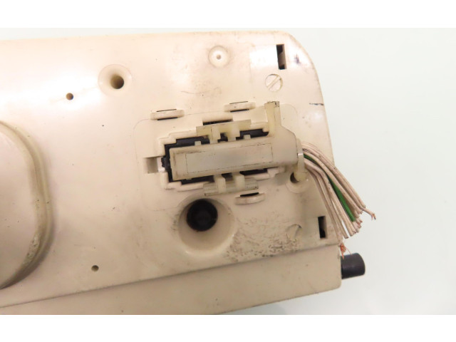 Панель приборов 6160593040, 3A0919033C   Volkswagen PASSAT B4       