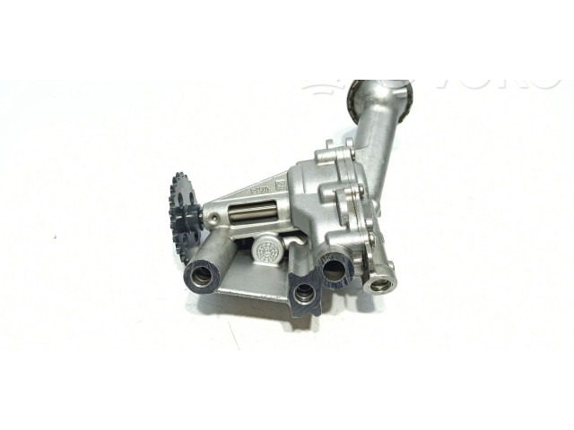 Масляный насос K9K608 150008247R Renault Clio IV