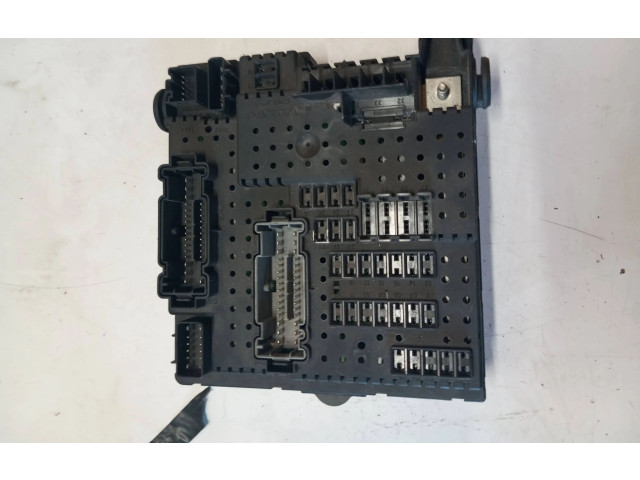 Блок предохранителей 30728512, 05W335 Volvo XC90
