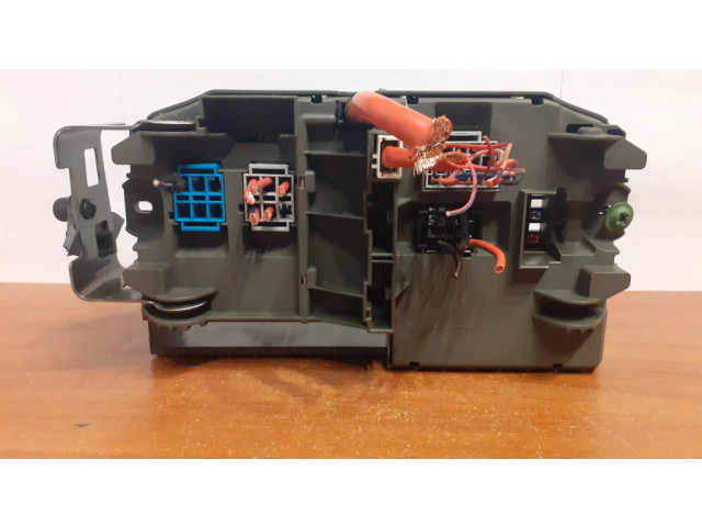 Pojistková skříňka 518966010B, 693169003 BMW X6 E71 2013