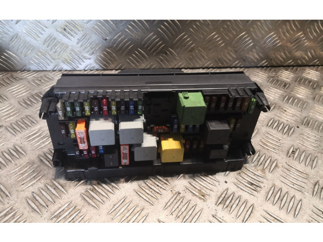 Pojistková skříňka 2129003825, A2129003825 Mercedes-Benz C W204 2014