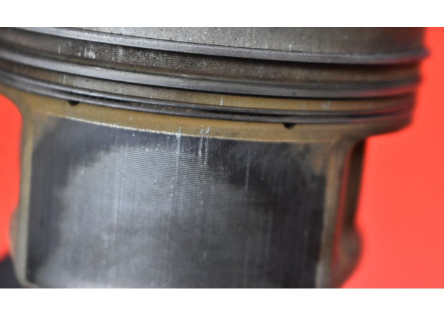  Поршень  82L64, 82L64  Audi A6 S6 C5 4B  