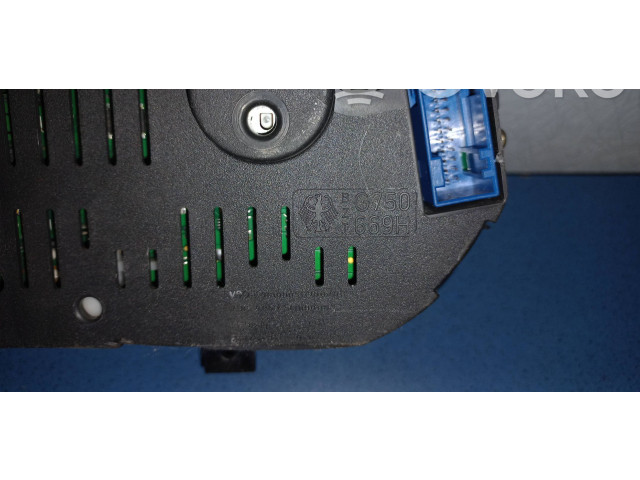 Панель приборов 1J5920826C, 030501032921   Volkswagen Bora       