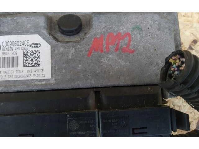 Блок управления двигателя Skoda Fabia Mk2 (5J)