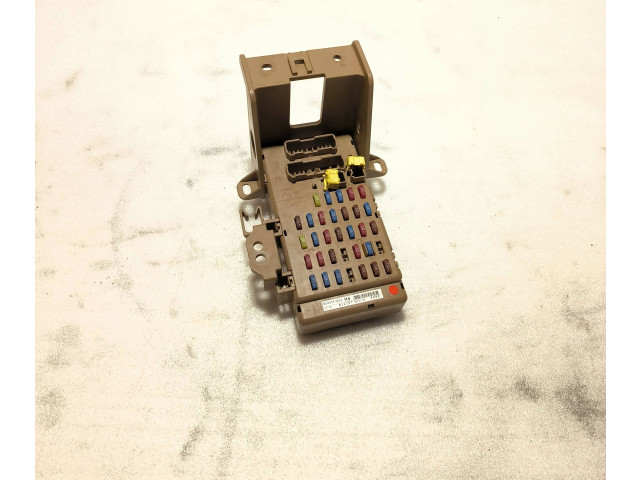 Блок предохранителей 82201FJ211, 812157 Subaru Forester SJ