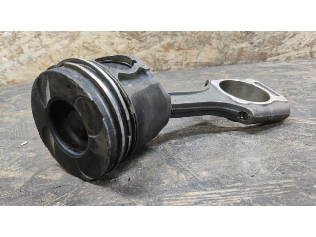 Поршень с шатуном D20DT SsangYong Kyron для дизельного двигателя 2.0