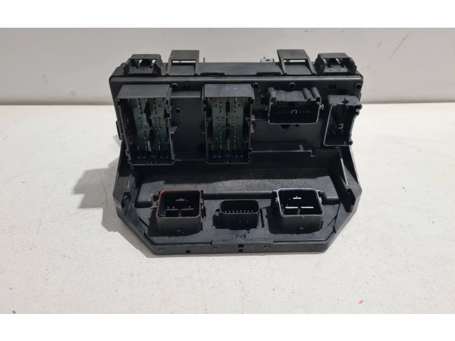 Блок предохранителей 68089320AD   Jeep Grand Cherokee    