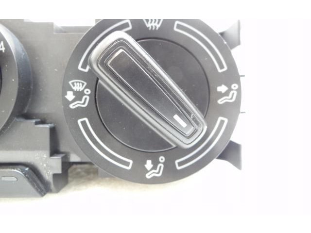 Блок управления климат-контролем 6V0820045C Skoda Fabia Mk3 (NJ)