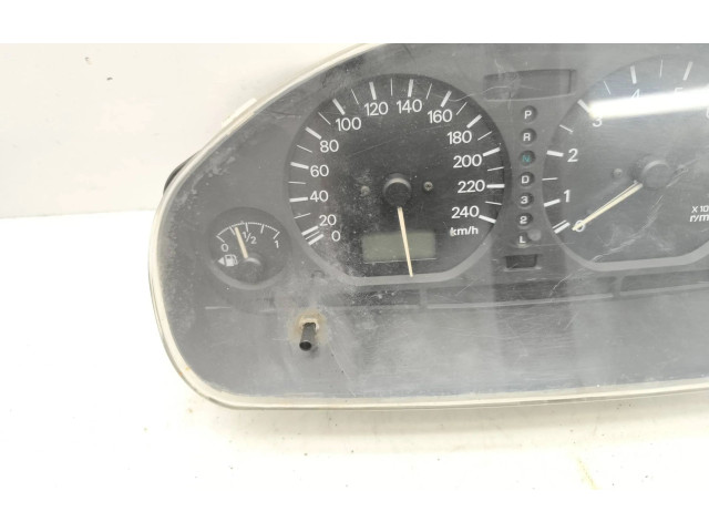 Панель приборов MR308403   Mitsubishi Carisma       