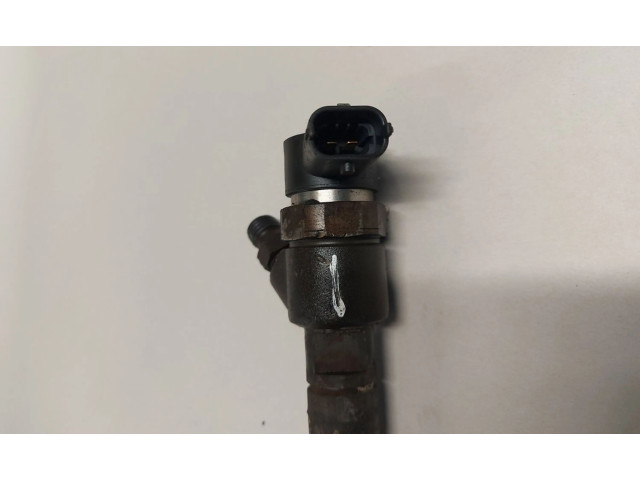 Форсунка 30750283, 0445110251    Volvo V70  D 5244 T4 