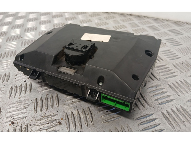 Блок управления климат-контролем 31324828 Volvo S80