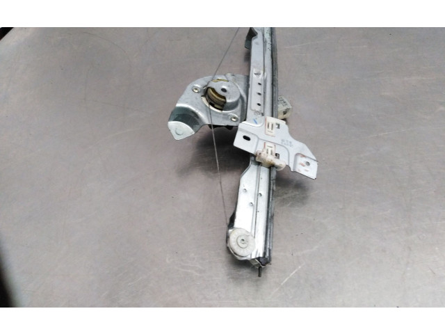 Рулевая рейка  Передний механический механизм для подъема окна    Dacia Sandero  -  года