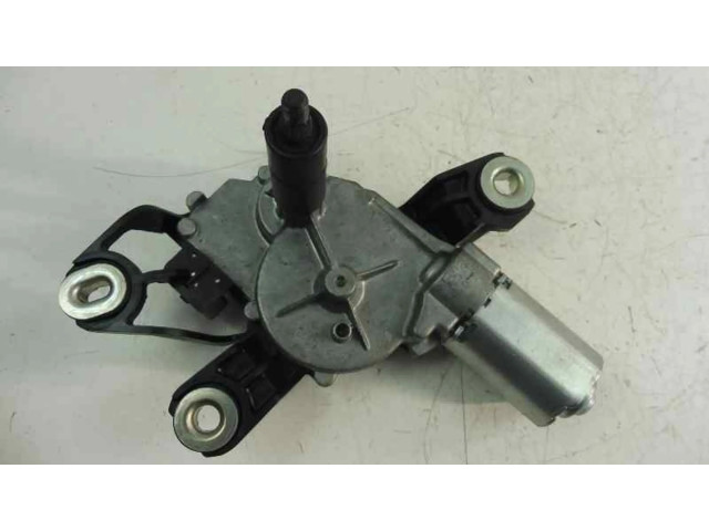 Моторчик заднего дворника 5K6955711B    Dacia Sandero