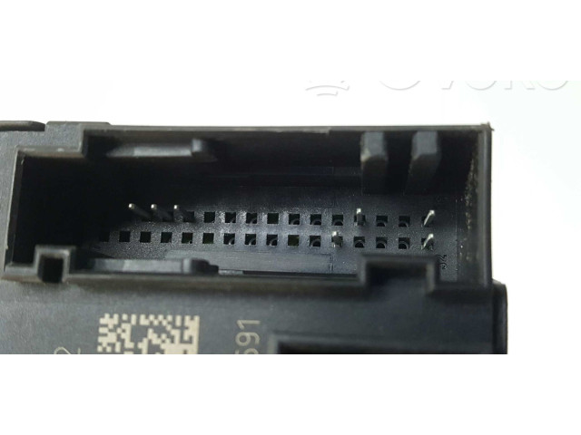 Блок комфорта 5Q4959392E, 5Q4959392B Skoda Octavia Mk3 (5E)