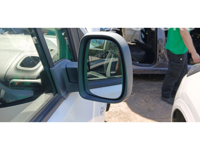 Zpětné zrcátko Citroen Berlingo 2019