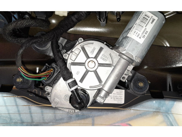 Моторчик заднего дворника 8V0955711B    Audi Q2 -