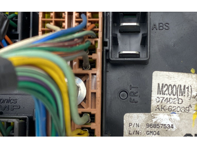 Блок предохранителей 96427973, 96427973 Chevrolet Matiz