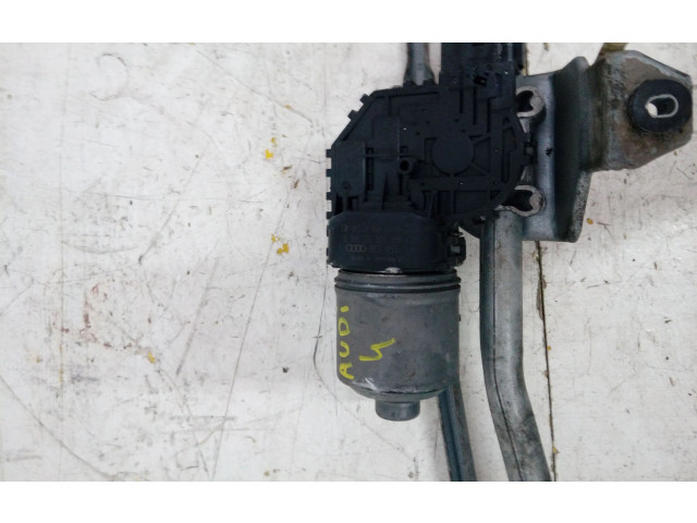 Двигатель стеклоочистителей    Audi  A4 S4 B6 8E 8H  2001 - 2005 года