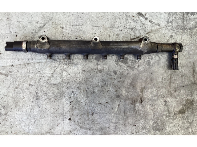 Топливная рампа 8658252, 002527   Volvo XC90  