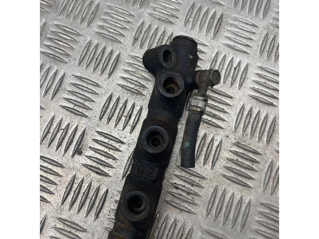 Топливная рампа 8945812010 Toyota RAV 4 (XA20) 2.0