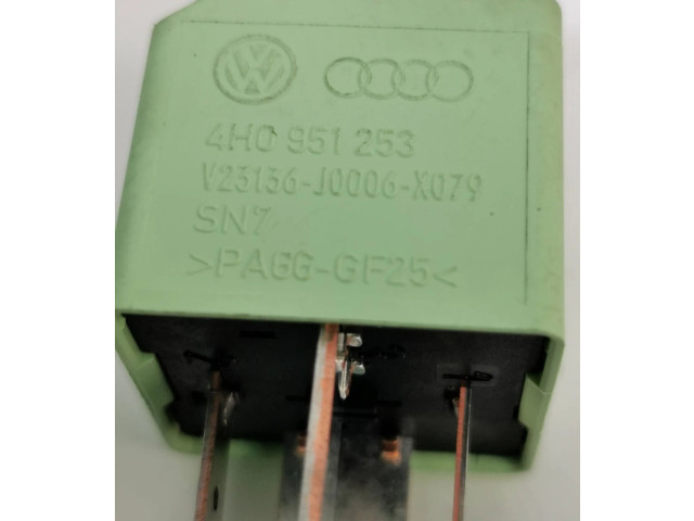 Блок предохранителей 6C0907371, 4H0951253 Skoda Fabia Mk3 (NJ)