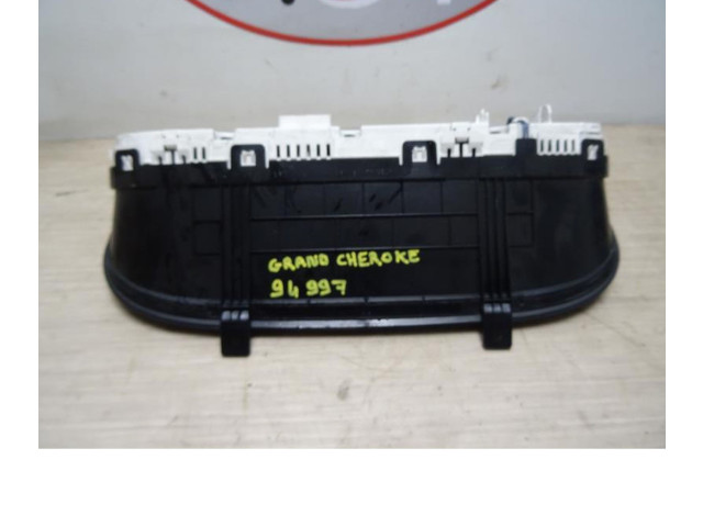 Панель приборов Jeep Grand Cherokee (WJ)