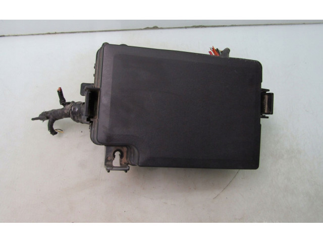 Блок предохранителей 91200J7720 KIA Ceed