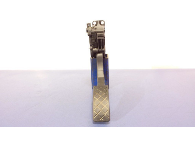 Педаль акселератора