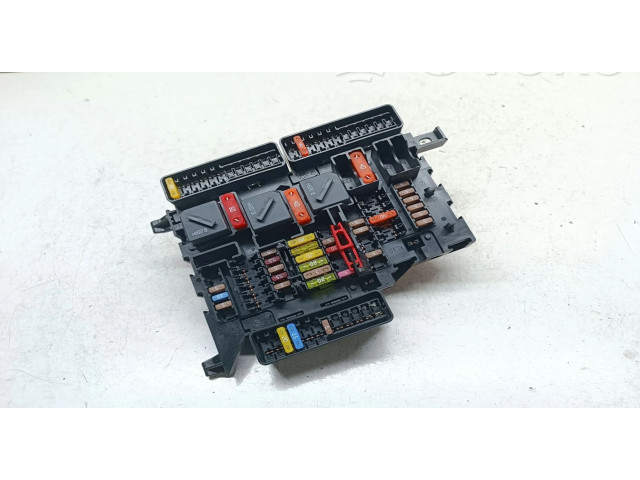   Pojistková skříňka 9270355   BMW 2 F46 2016