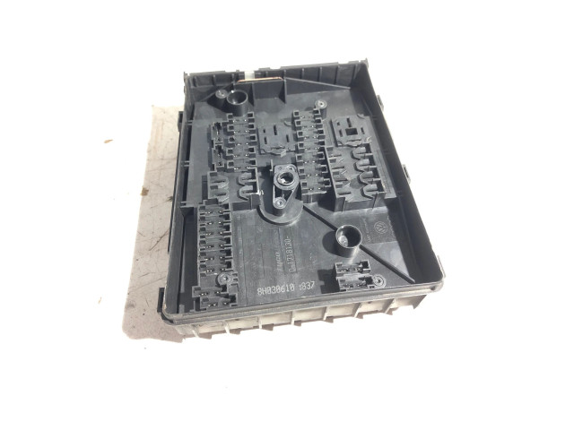   Pojistková skříňka 1K0937125D   Volkswagen Tiguan 2010